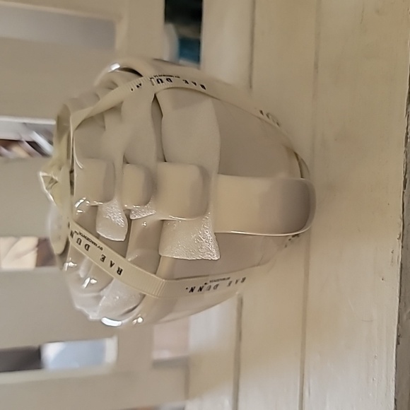 Rae Dunn Measuring Cups With Numbers. - Picture 3 of 4